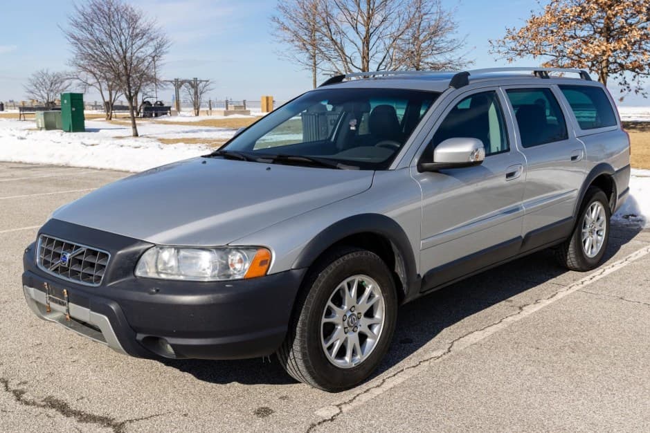 2007 Volvo XC70 sold for $7,500