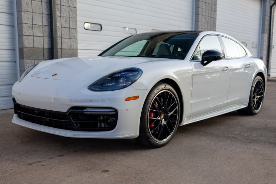 2017 Porsche Panamera sold for $56,500