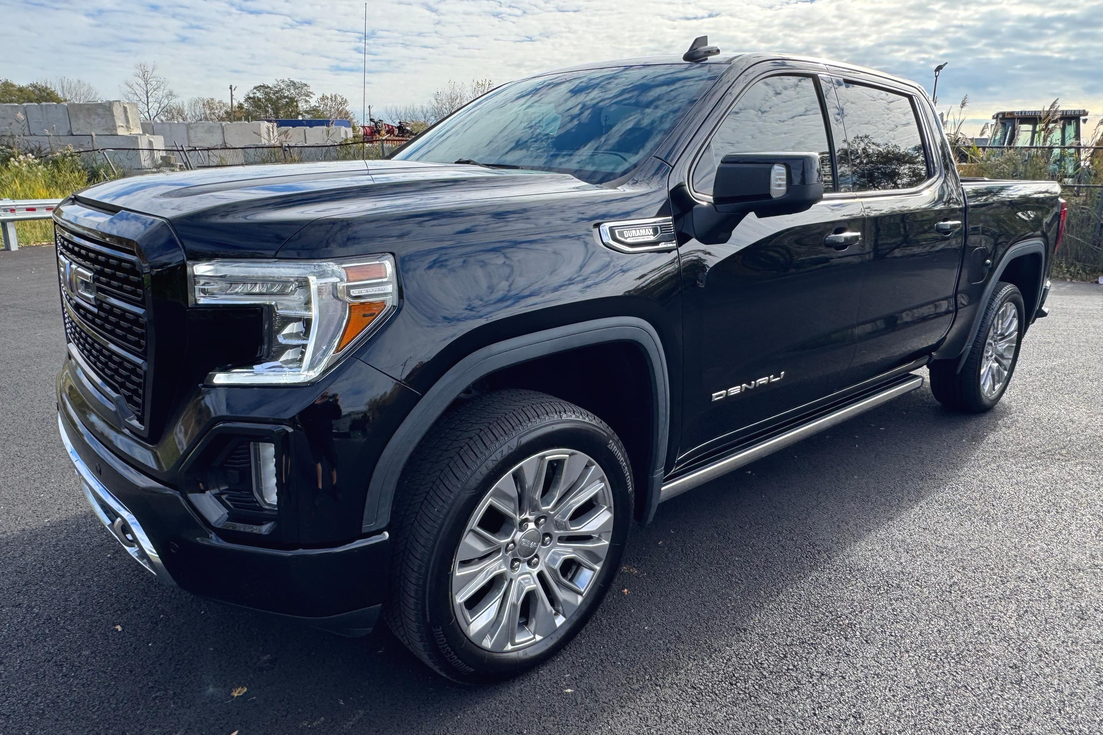 2021 GMC Sierra sold for $25,000