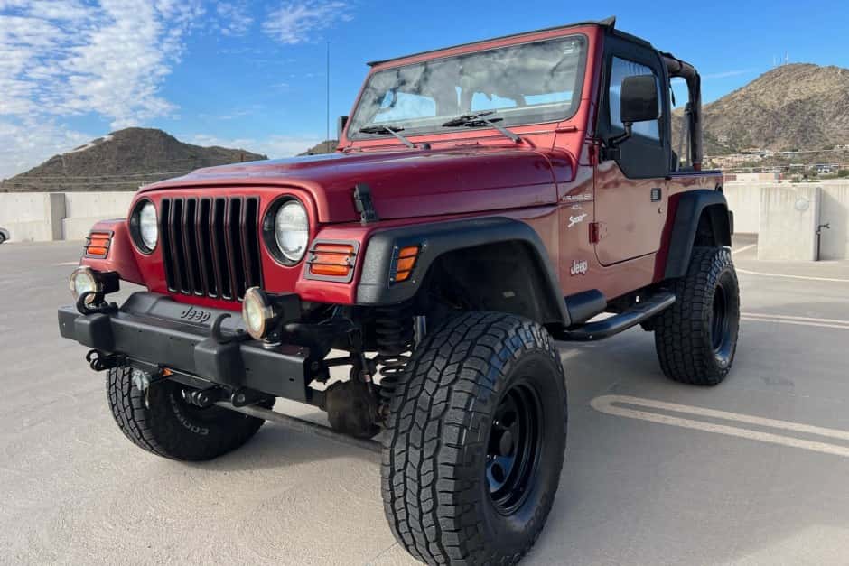 1998 Jeep Wrangler TJ (1997-2006) sold for $7,600