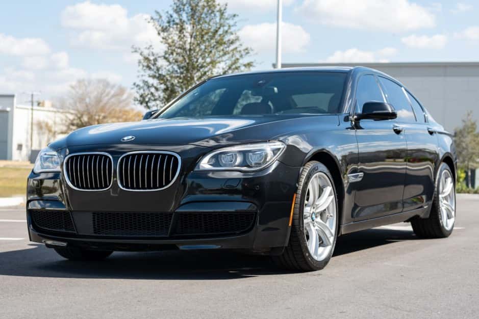 2015 BMW F01/F02 7-Series sold for $18,000