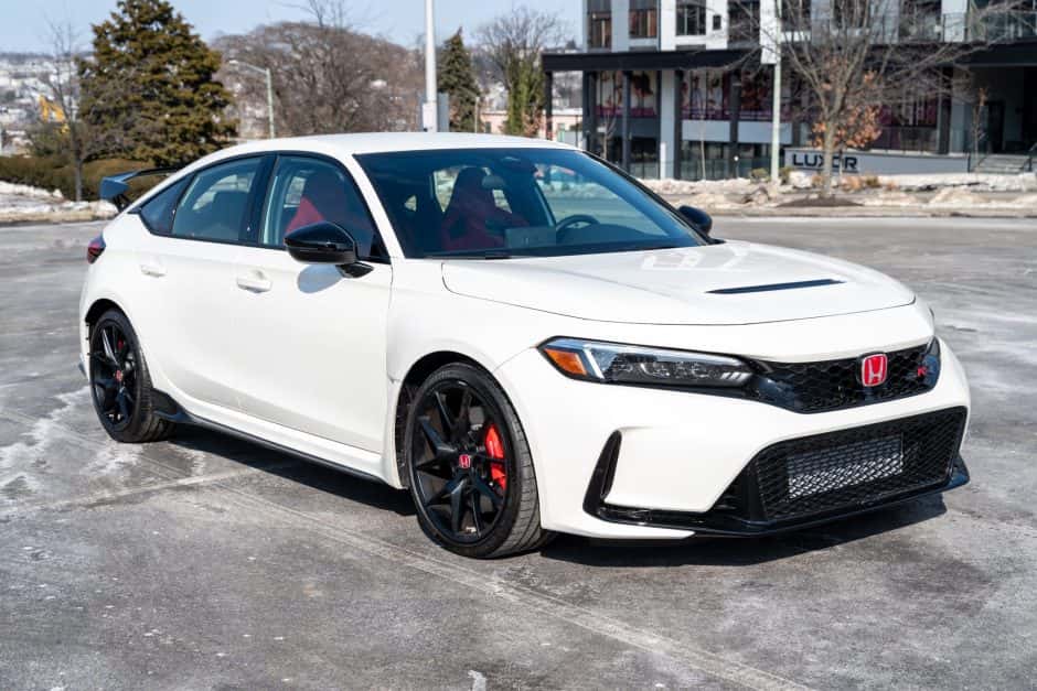 2025 Honda Civic Type R sold for $43,250