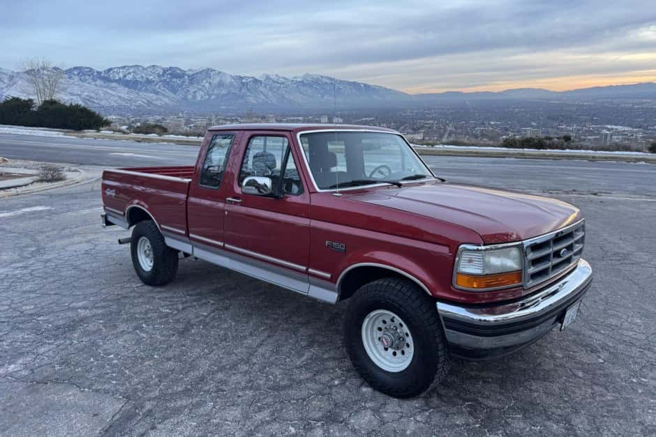 1993 Ford F-Series 1992-1997 sold for $28,000
