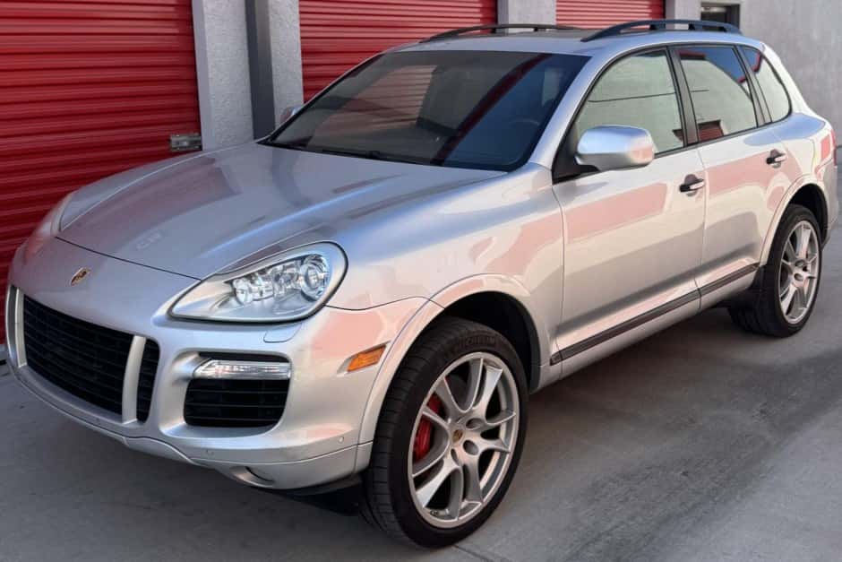 2008 Porsche 955/957 Cayenne (2003-2010) sold for $9,600