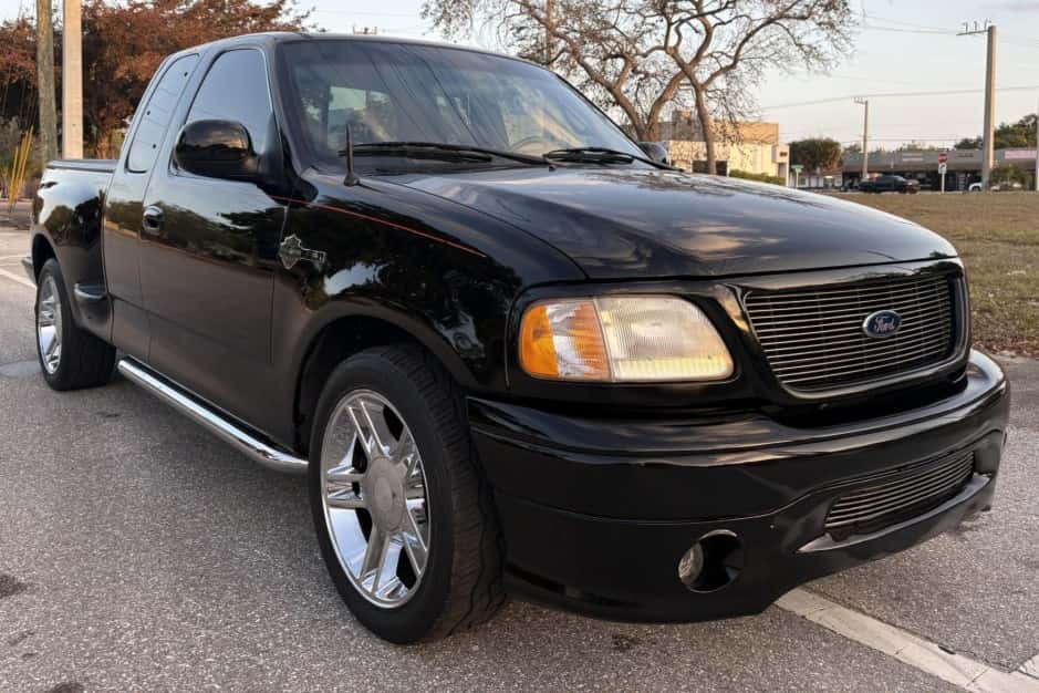 2000 Ford F-150 (1997-2004) sold for $12,000