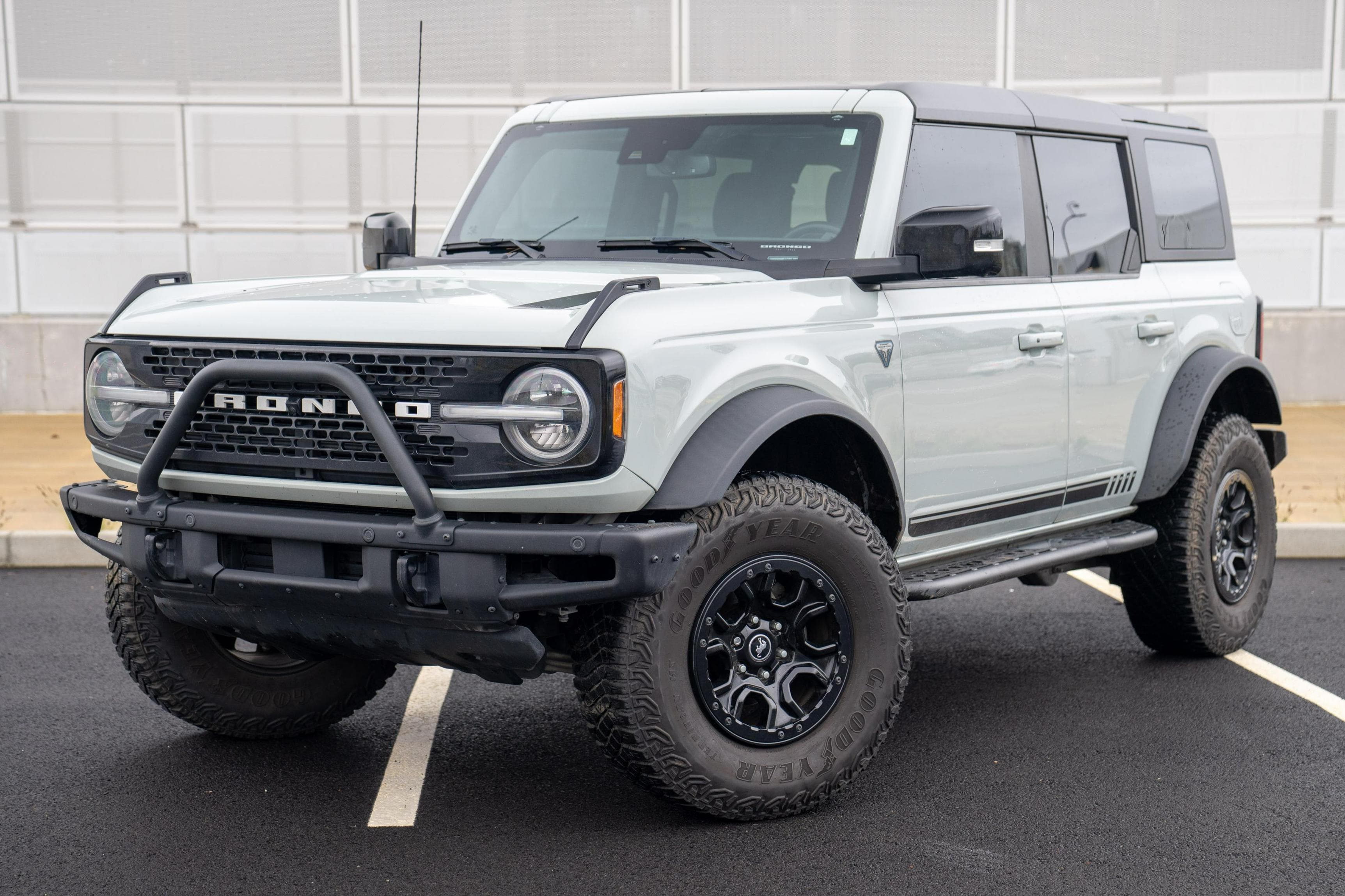 2021 Ford Bronco sold for $33,250