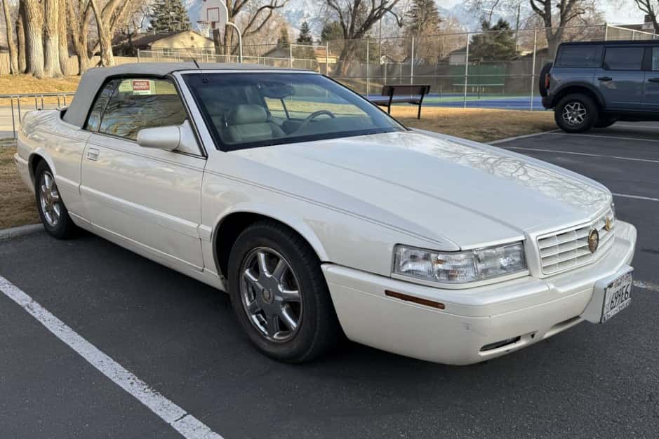 2001 Cadillac Eldorado (1992-2002) sold for $5,300