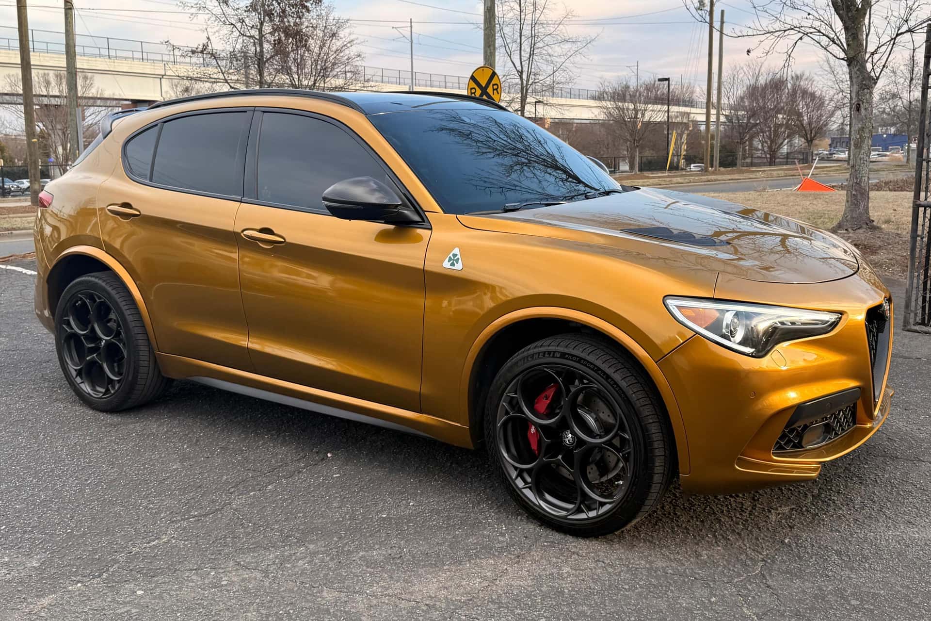 2022 Alfa Romeo Stelvio sold for $40,000