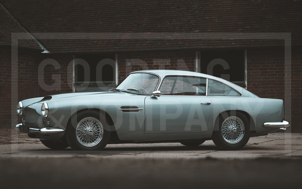 1960 Aston Martin DB4 Series I sold for $522,000