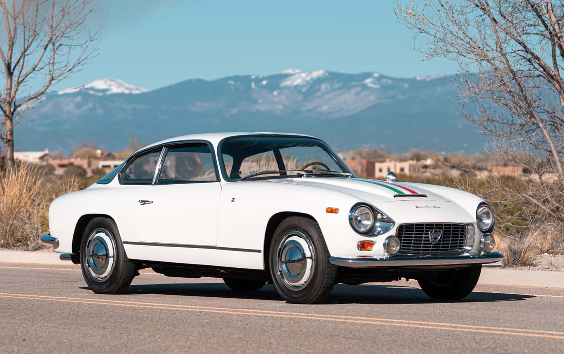 1967 Lancia Flaminia Super Sport sold for $173,600