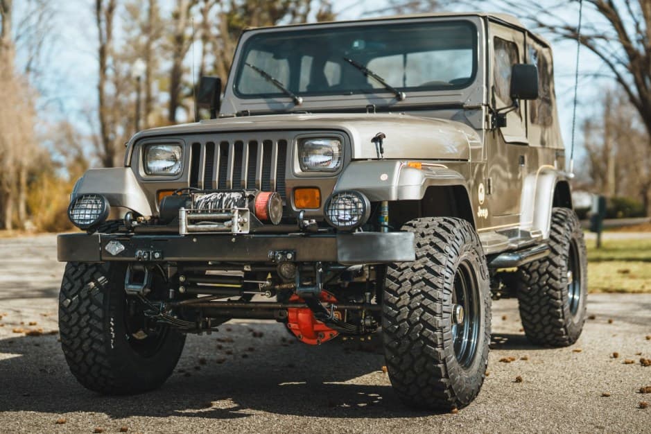 1988 Jeep Wrangler YJ (1987-1995) sold for $23,000