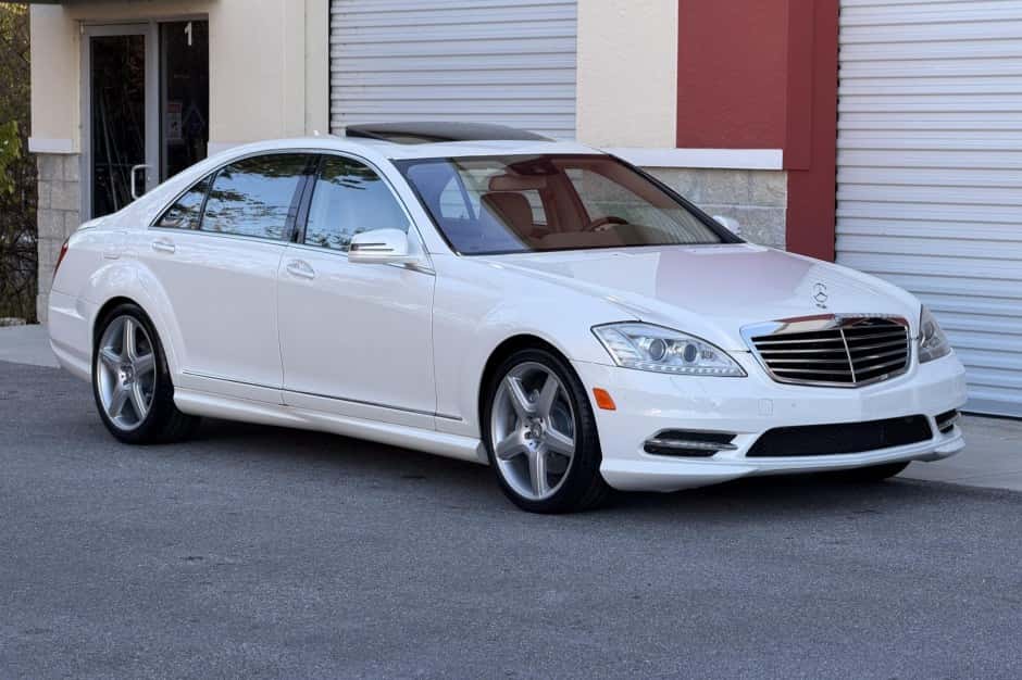 2011 Mercedes-Benz W221 S-Class sold for $20,250