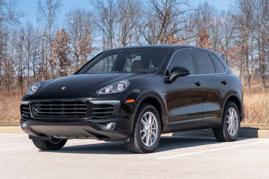 2015 Porsche 958 Cayenne (2011-2018) sold for $25,750