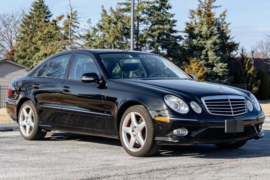 2009 Mercedes-Benz W211 E-Class sold for $6,507