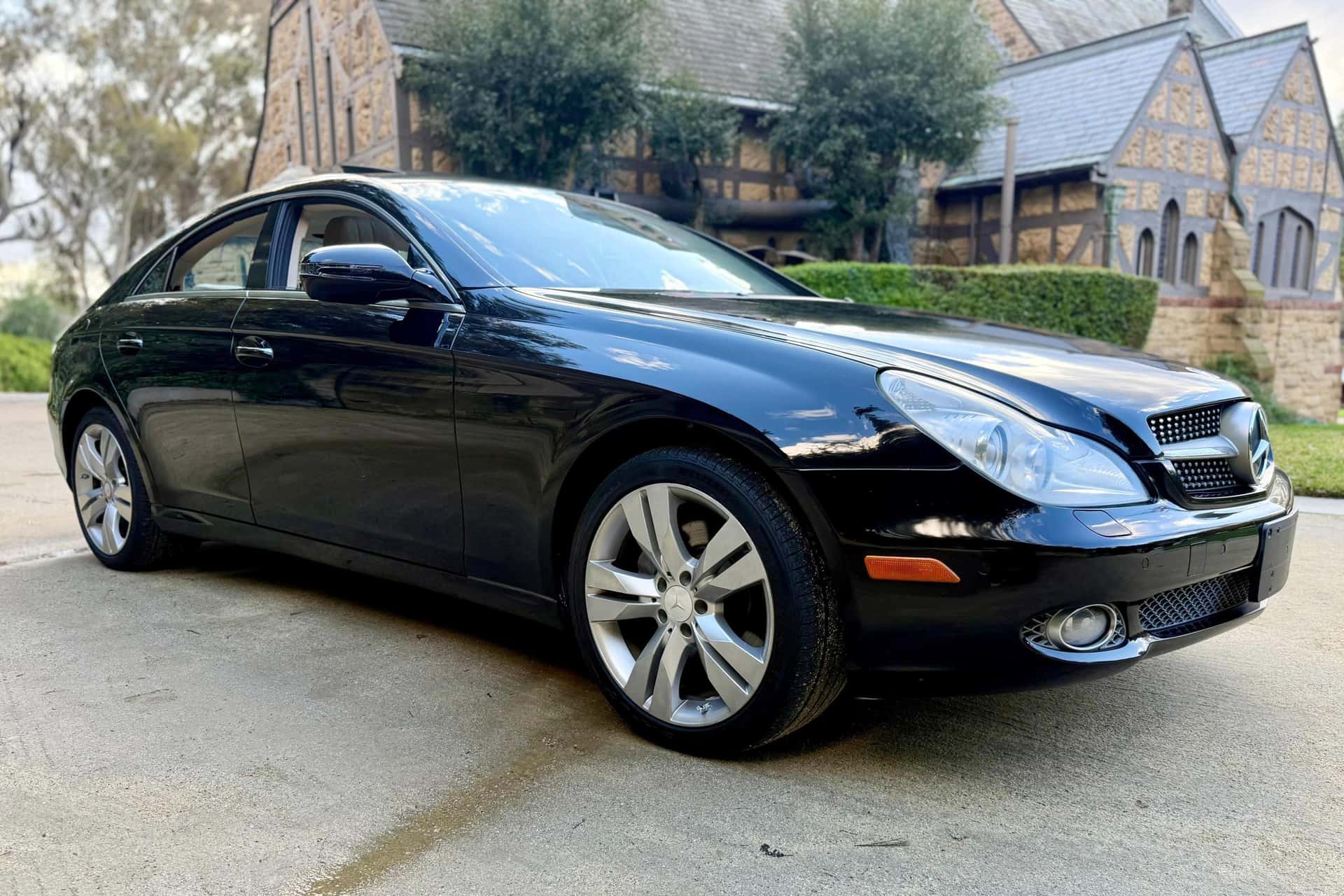 2009 Mercedes-Benz CLS-Class sold for $7,300