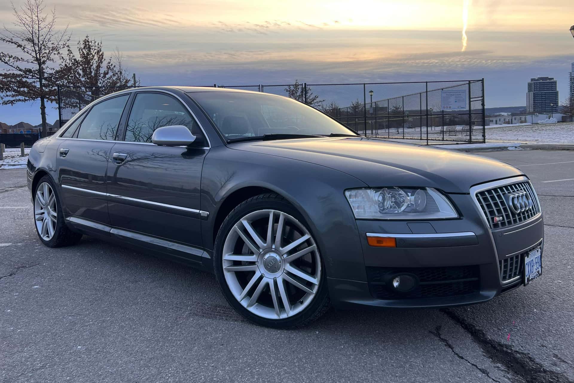 2007 Audi S8 sold for $8,100
