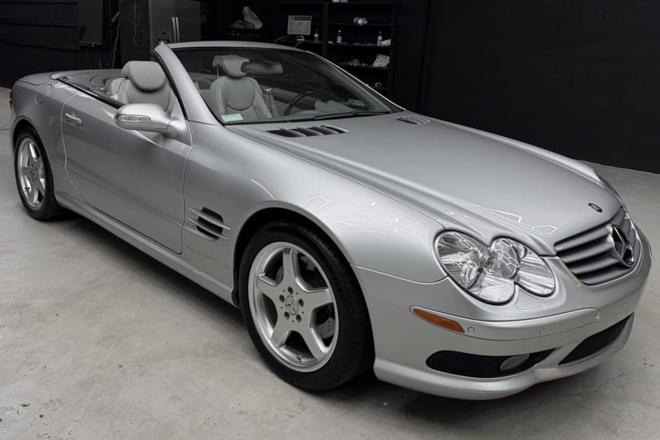 2003 Mercedes-Benz R230 SL sold for $28,000