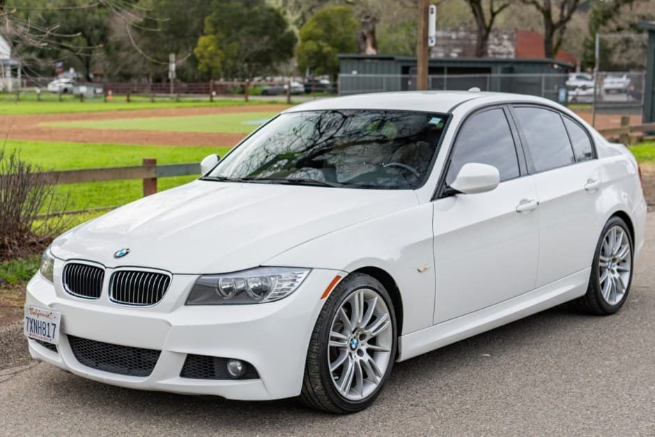 2011 BMW E90 3-Series Sedan sold for $7,490