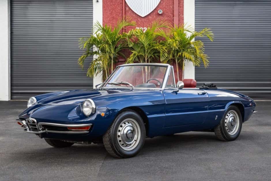 1970 Alfa Romeo 105/115 Spider Series 1 sold for $74,000