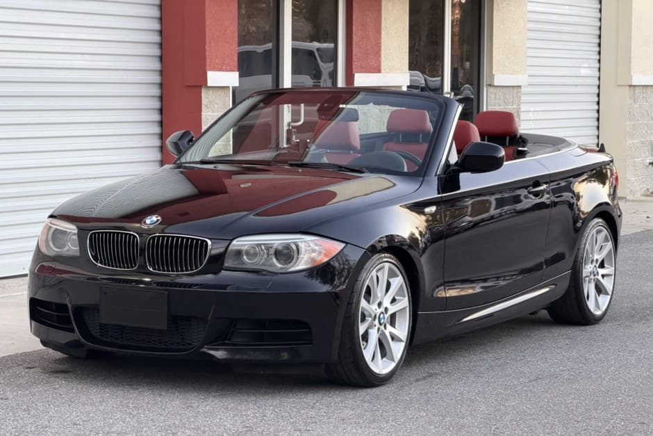 2012 BMW E82/E88 1-Series sold for $13,000