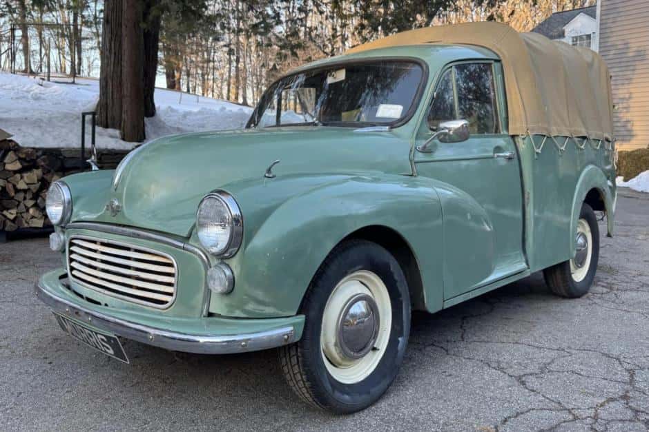 1967 Morris Minor sold for $5,600