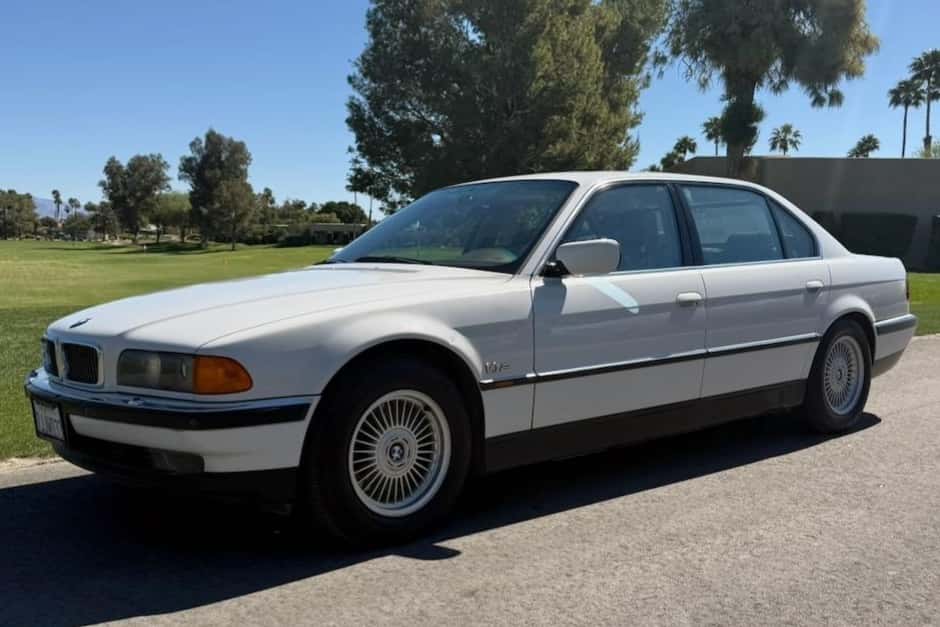 1998 BMW E38 7-Series sold for $5,200