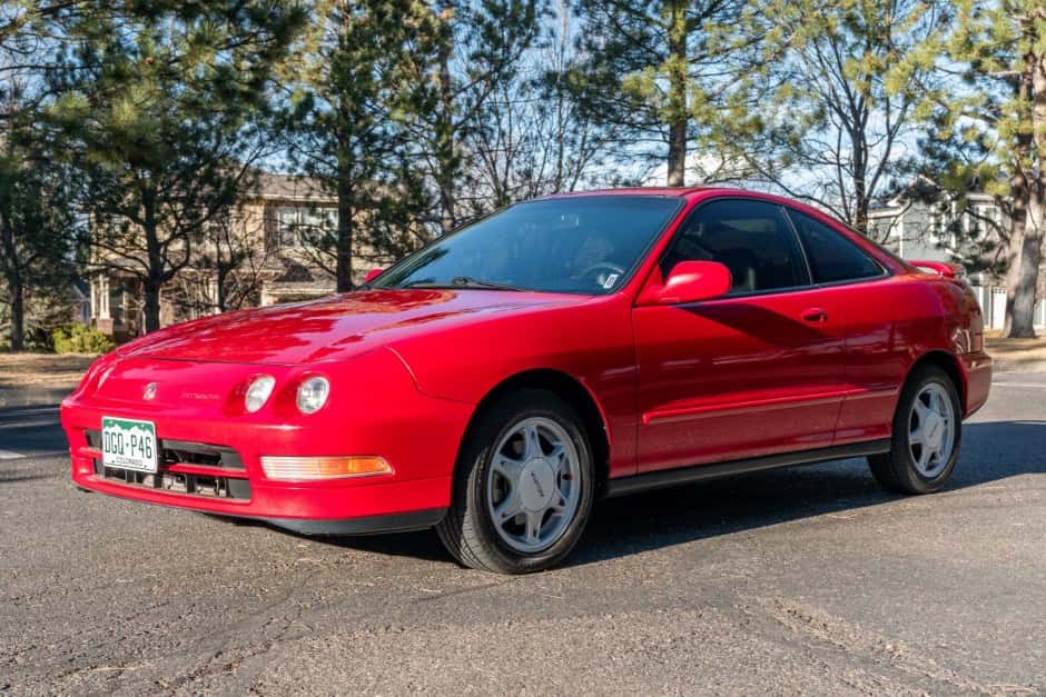 1996 Acura Integra sold for $16,478