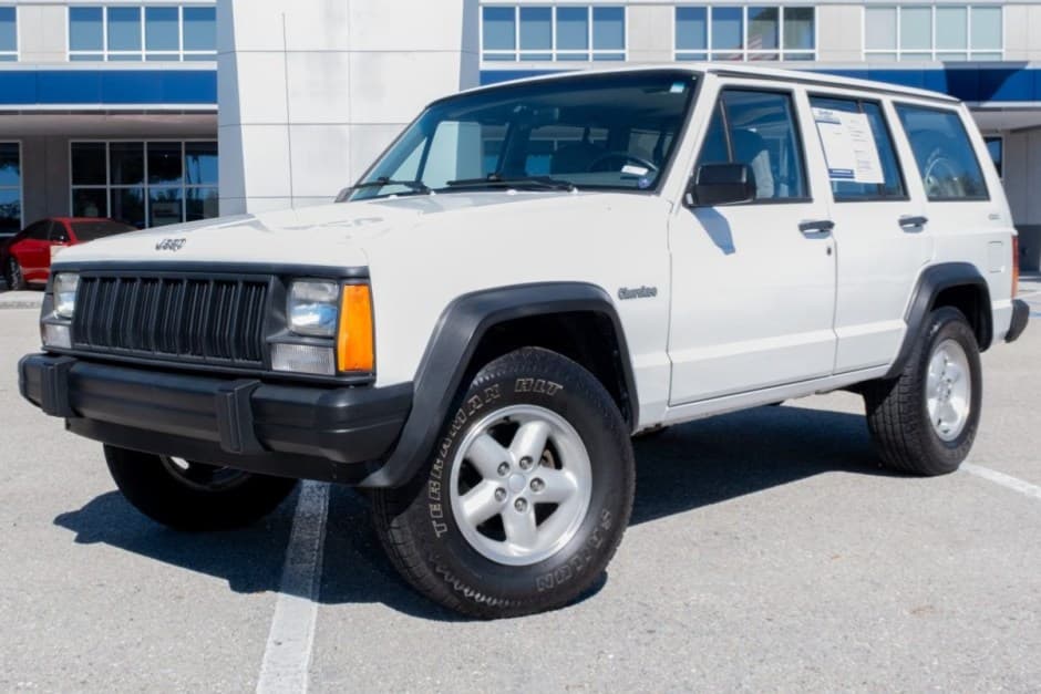 1995 Jeep XJ Cherokee sold for $12,250