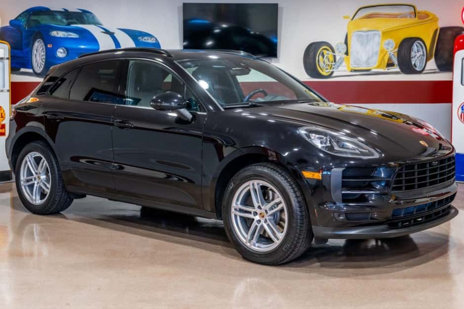 2021 Porsche Macan sold for $35,000