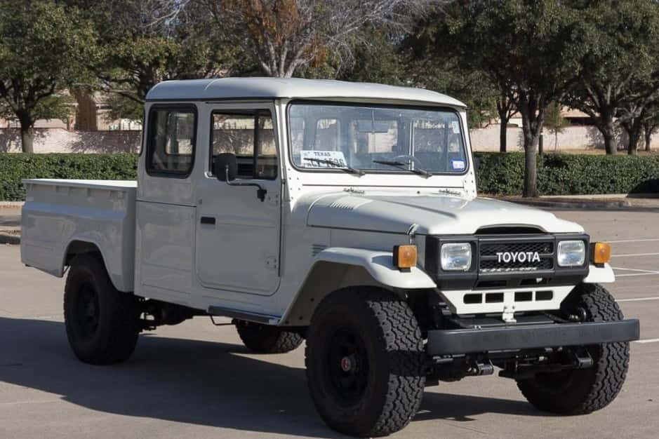 1994 Toyota Land Cruiser FJ45 sold for $39,000