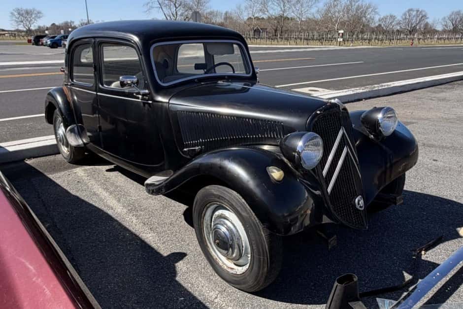 1953 Citroen Traction Avant sold for $3,000