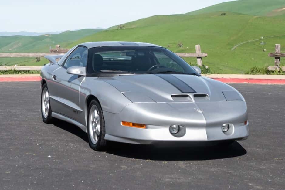 1995 Pontiac Firebird (4th Generation – 1993-2002) sold for $22,677