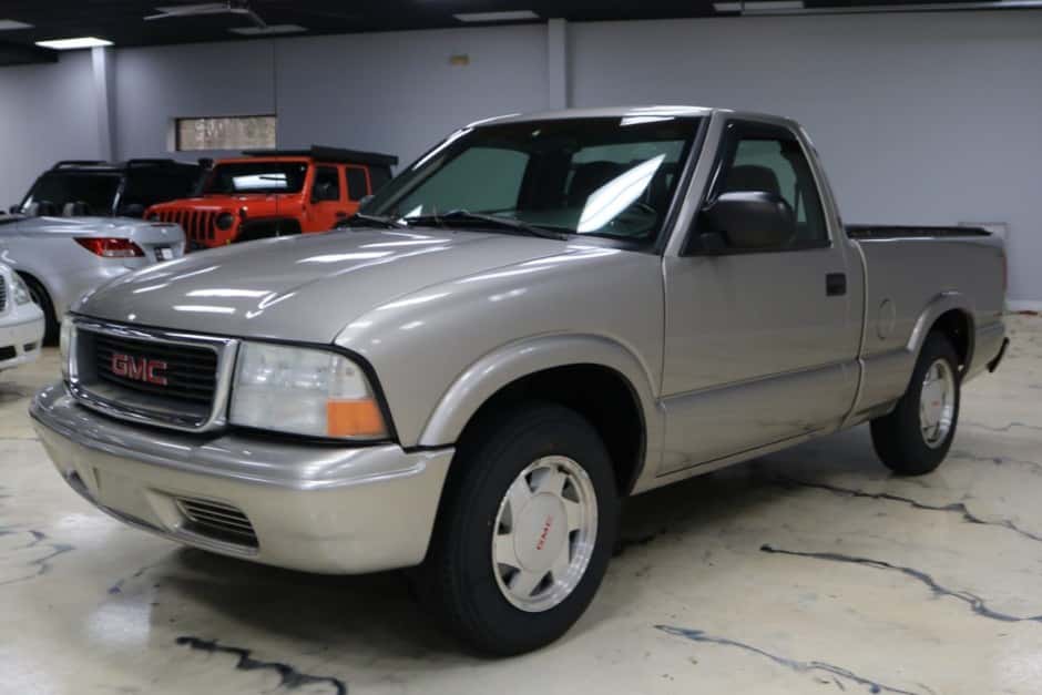 2003 GMC Sonoma (1994-2004) sold for $6,700