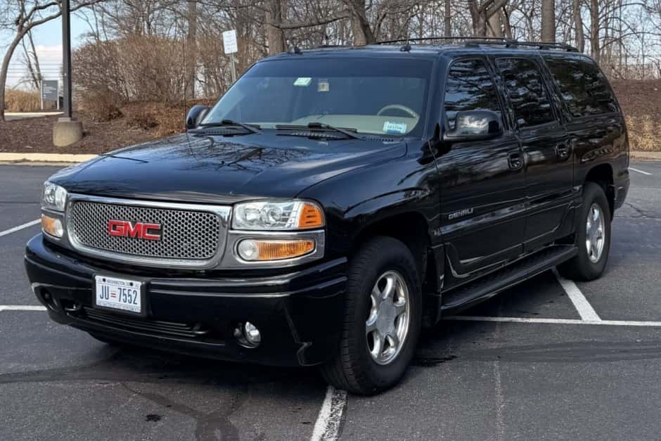 2004 GMC Yukon GMT800 sold for $14,350