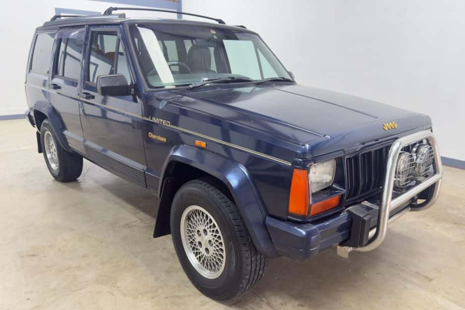 1995 Jeep XJ Cherokee sold for $13,250