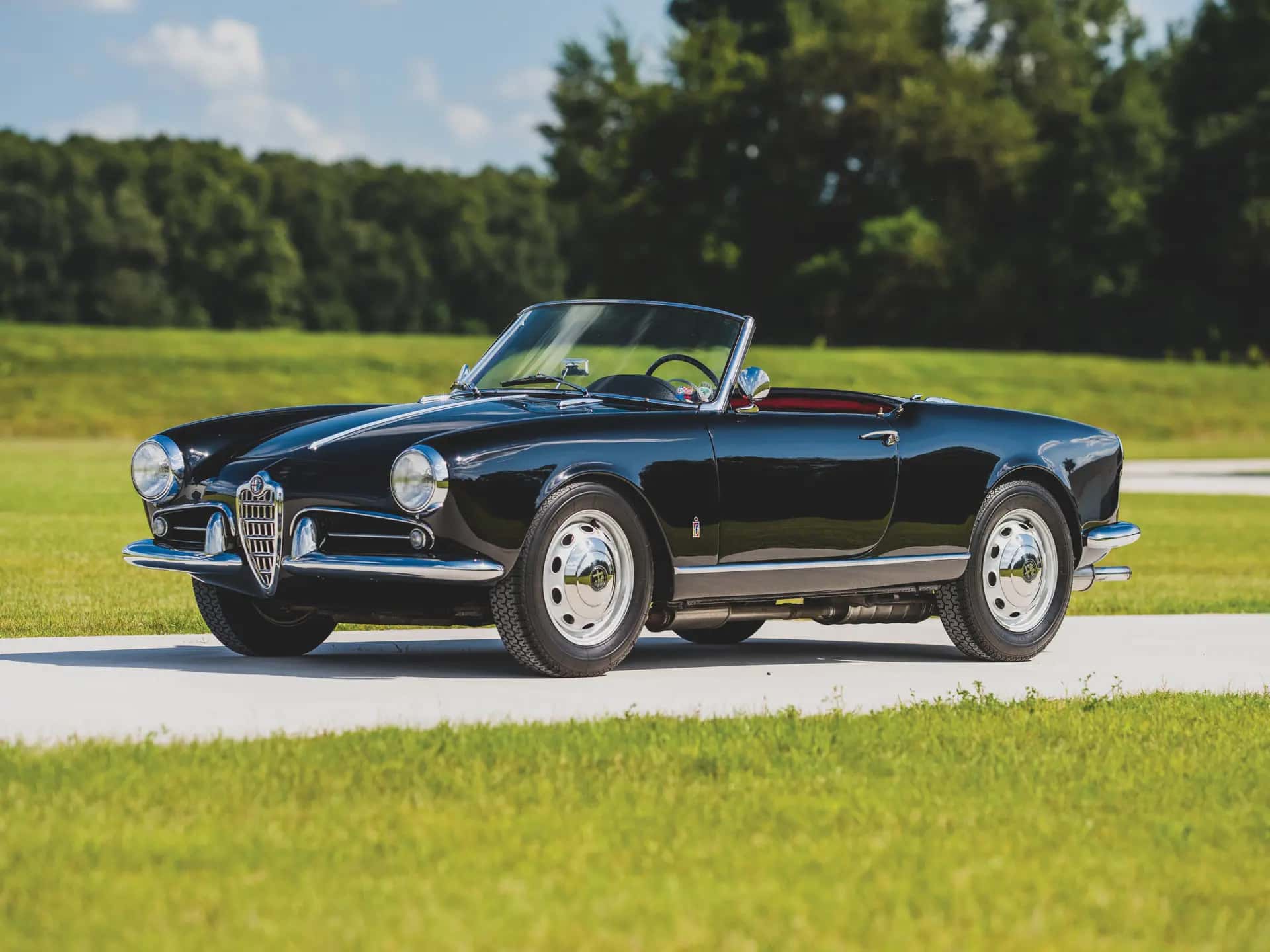 1959 Alfa Romeo Giulietta Spider sold for $100,800