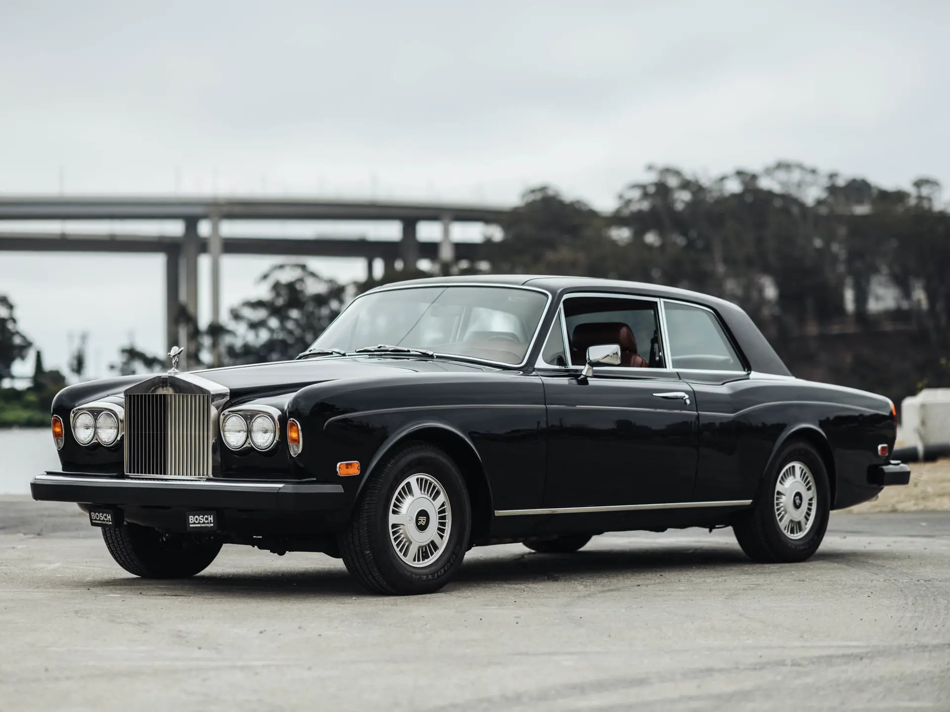 1976 Rolls-Royce Corniche Coupe sold for $37,400