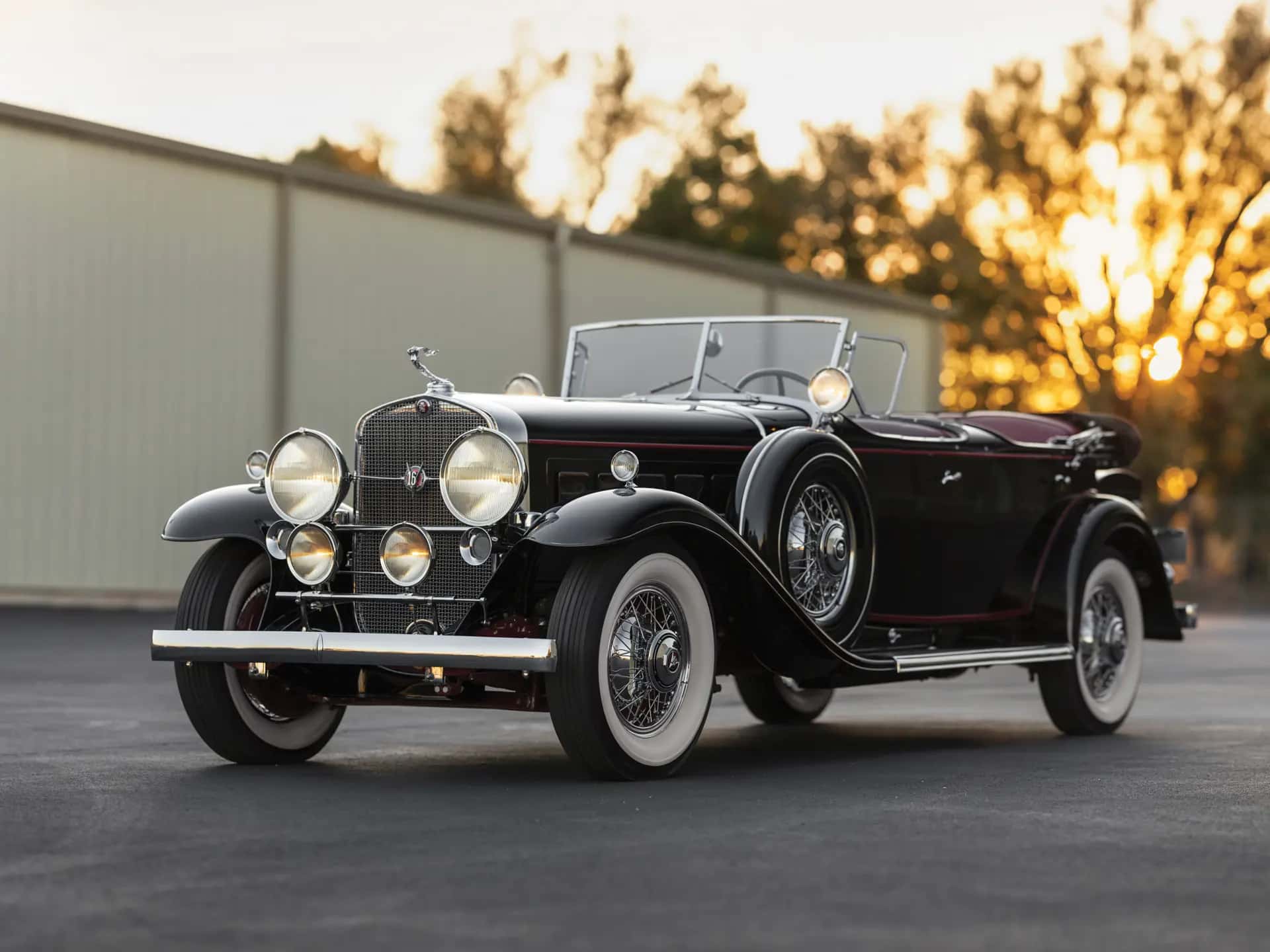 1930 Cadillac V-16 Sport Phaeton sold for $1,105,000
