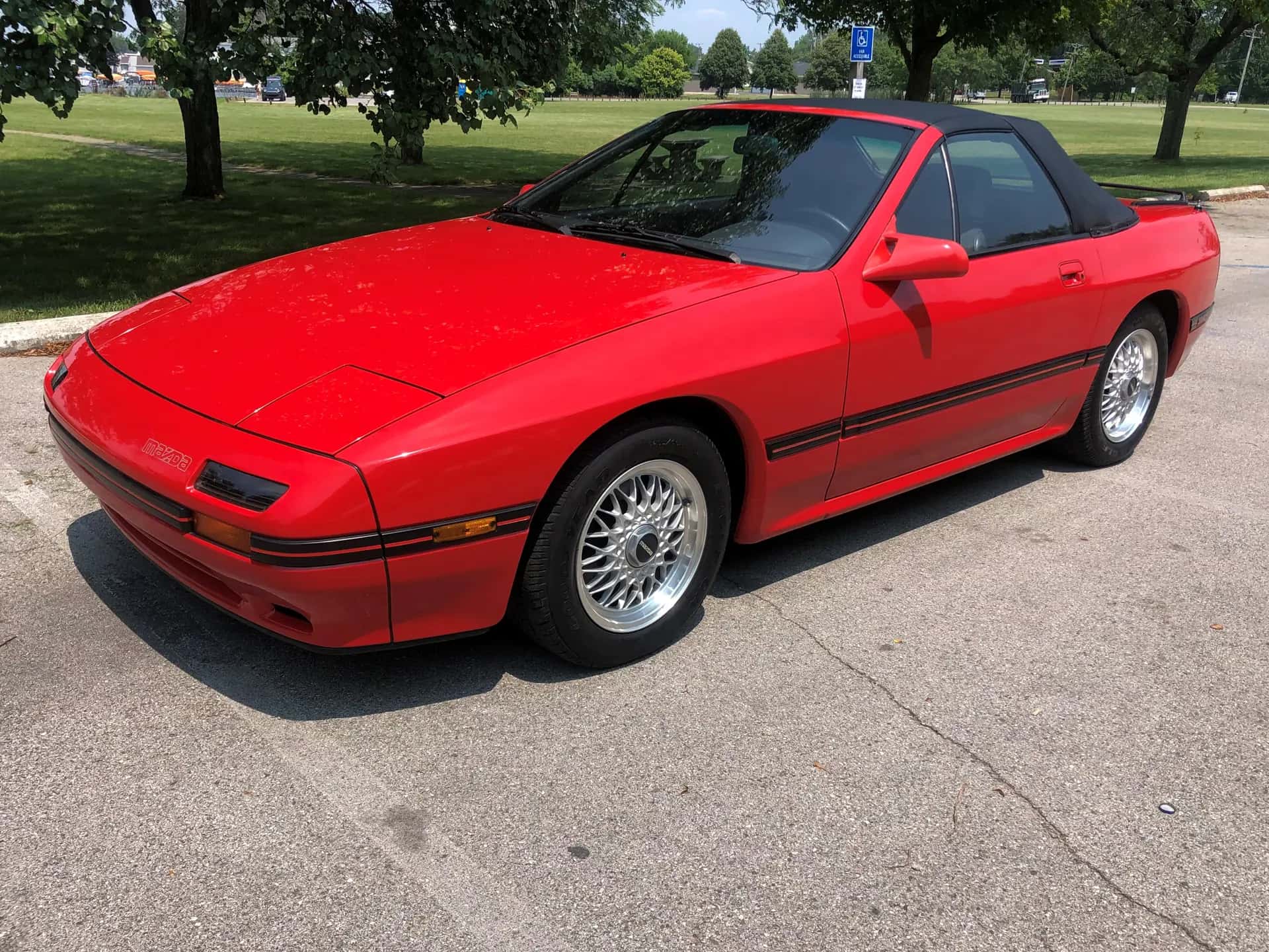 1988 Mazda RX-7 Convertible sold for $15,950