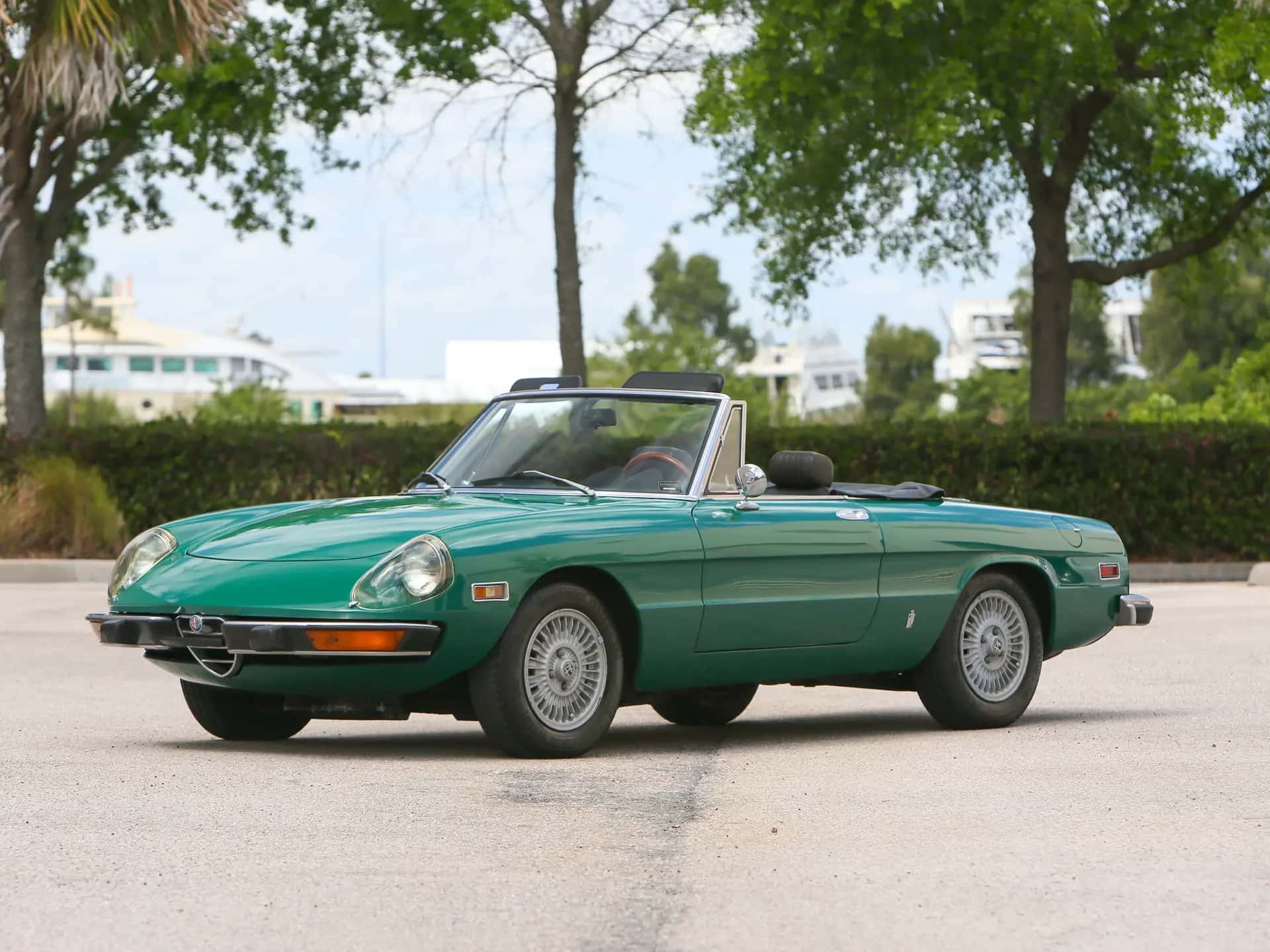 1974 Alfa Romeo 2000 Spider Veloce sold for $16,000