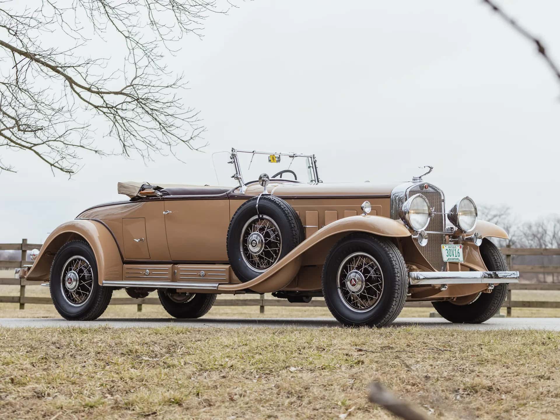 1930 Cadillac V-16 Roadster sold for $1,105,000