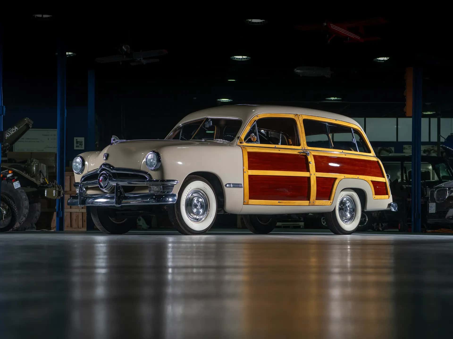 1950 Ford Custom DeLuxe Station Wagon sold for $32,480