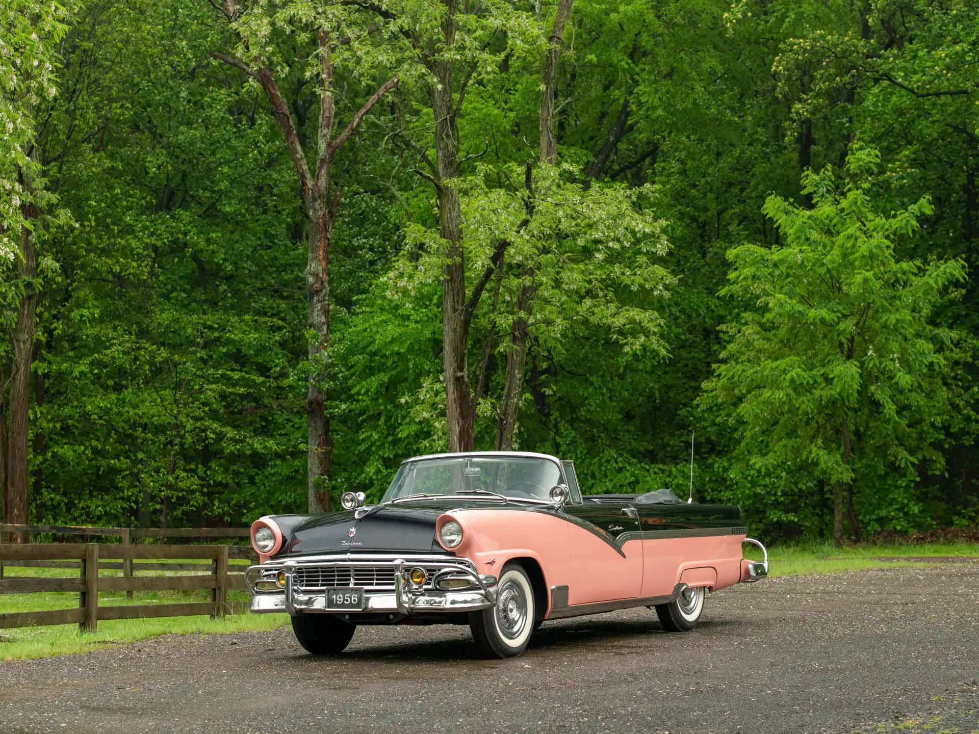 1956 Ford Fairlane Sunliner sold for $35,750