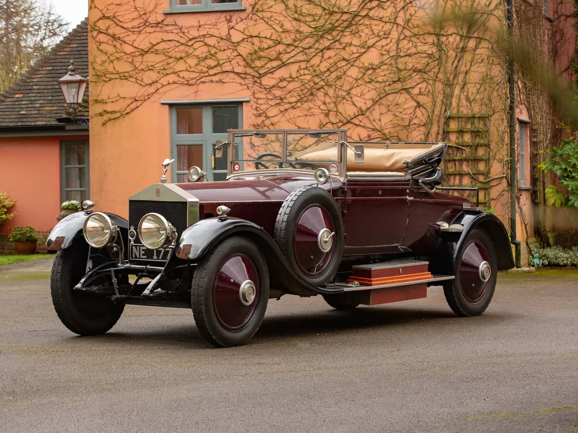 1920 Rolls-Royce 40/50 HP Silver Ghost Drophead Coupé sold for £138,000