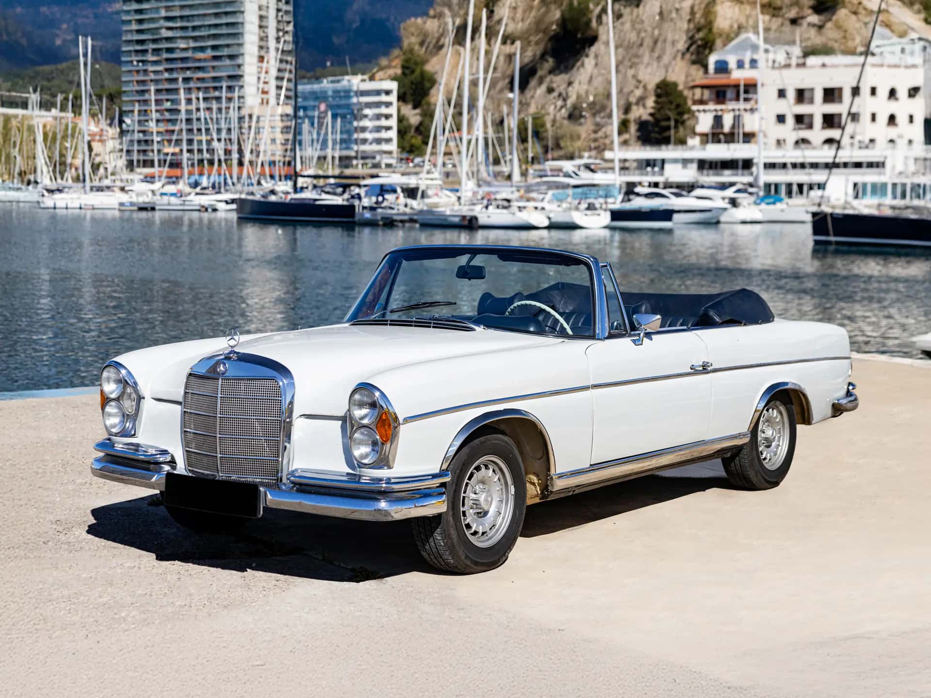 1968 Mercedes-Benz 280 SE Cabriolet sold for €0