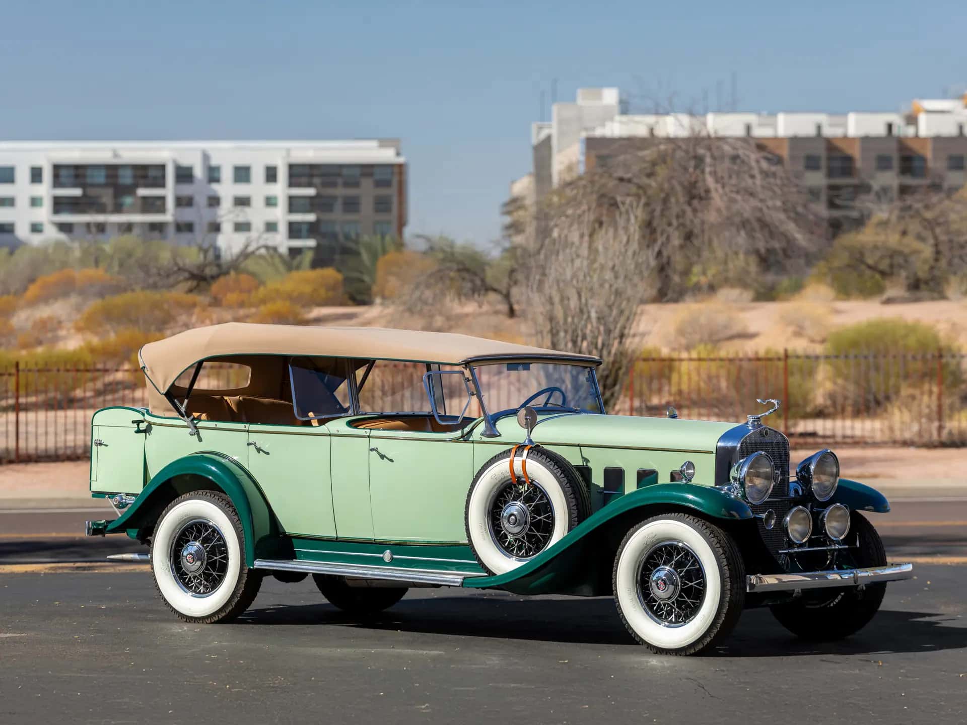 1931 Cadillac V-12 Touring sold for $106,400