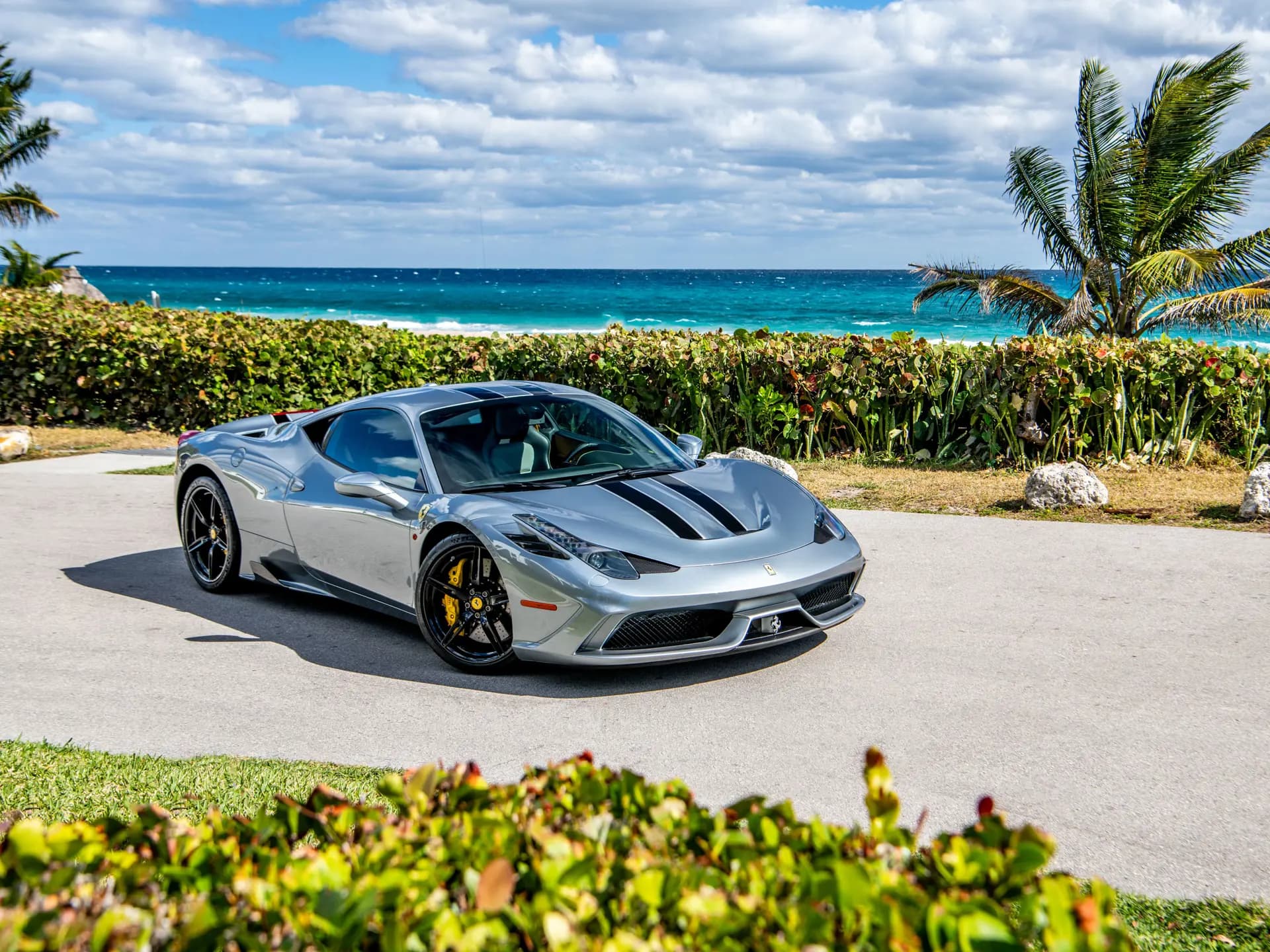 2015 Ferrari 458 Speciale sold for $885,000