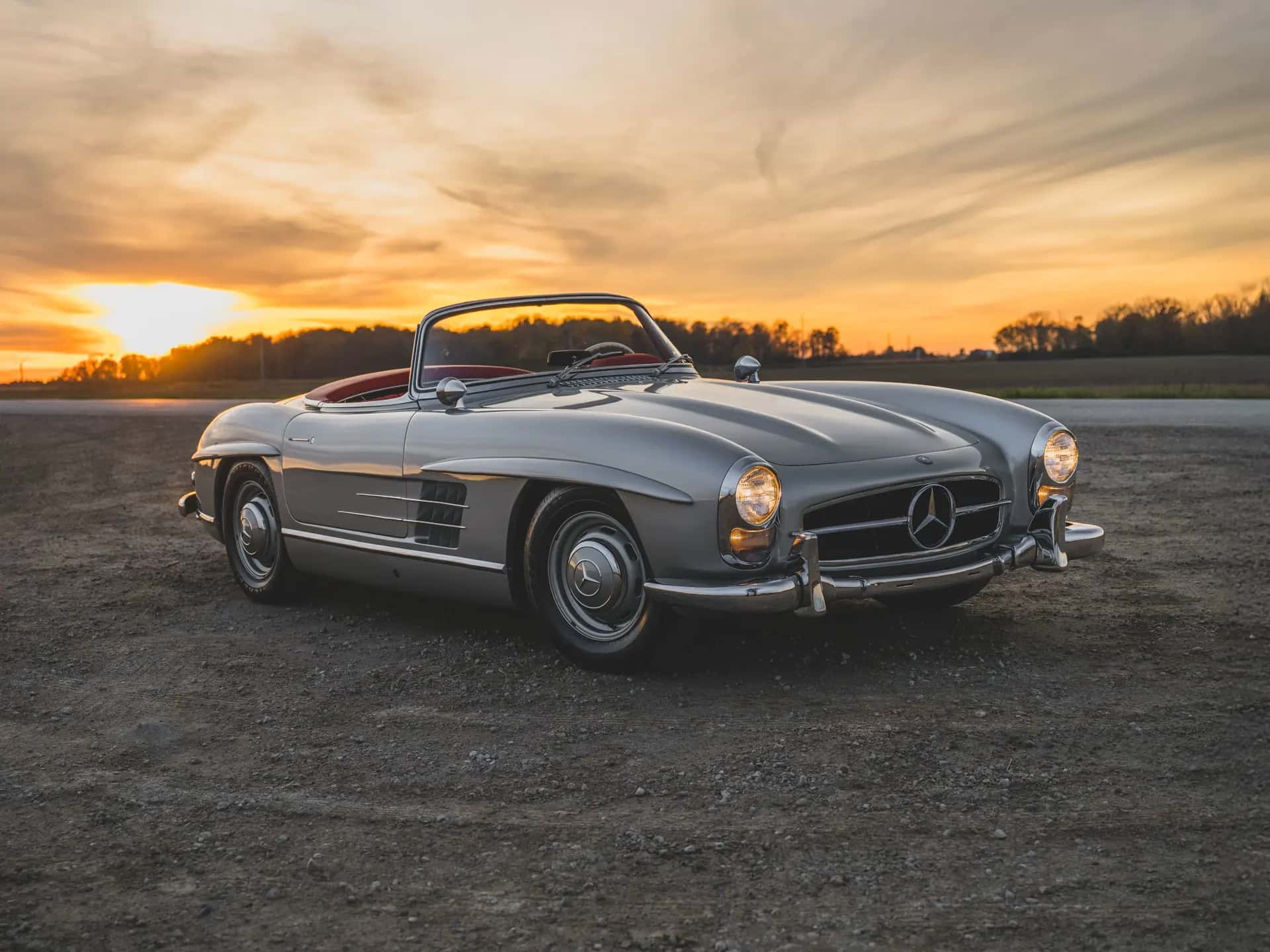 1957 Mercedes-Benz 300 SL Roadster sold for $1,160,000