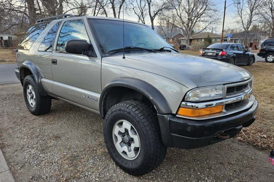 2001 Chevrolet Blazer 1995-2004 sold for $10,700
