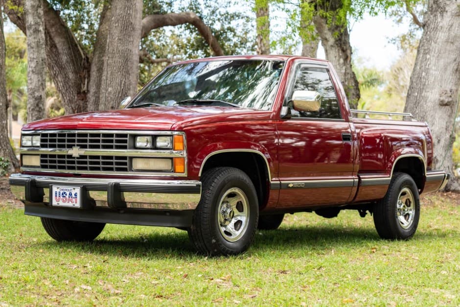 1989 Chevrolet C/K GMT400 (1988-2002) sold for $12,800
